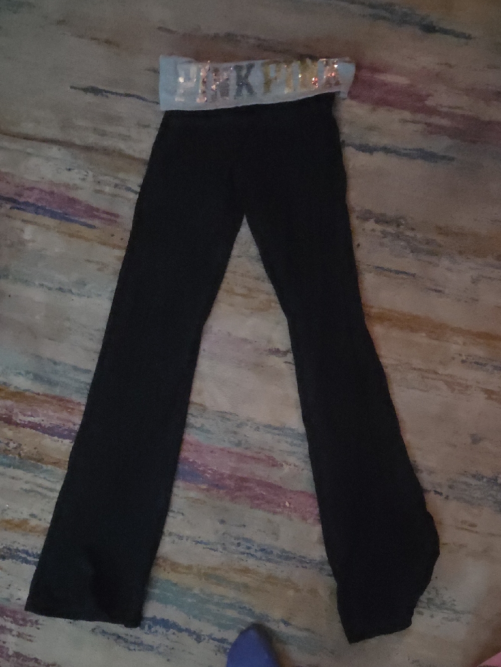 VS PINK SIZE S LIJE NEW Black Yoga Pants with Sequin Logo Waistband